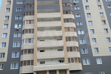 1-к квартира, 42 м², 10/18 эт.